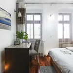 Klimatyczny W Centrum Apartment