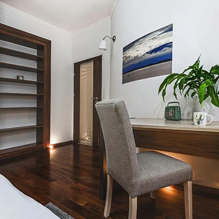 Apartment Klimatyczny W Centrum